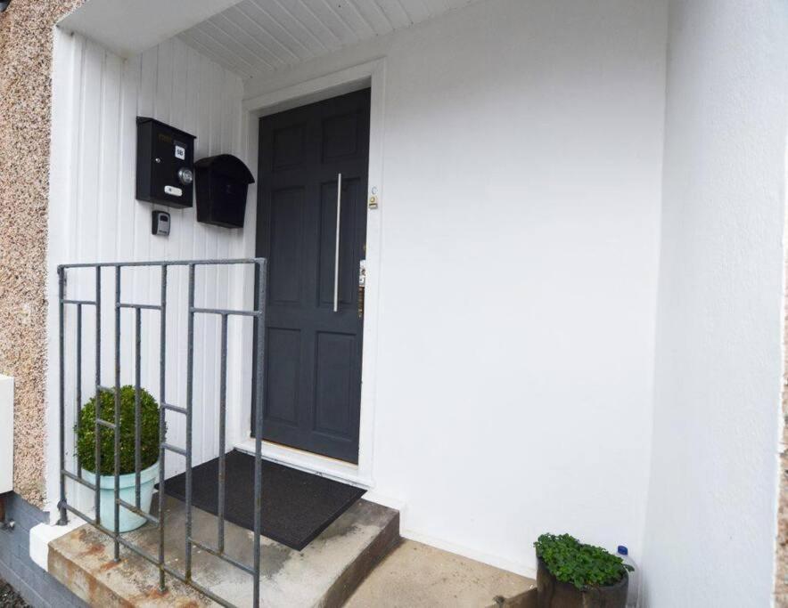 Ideally Located Modern Flat Apartment Troon Exterior foto